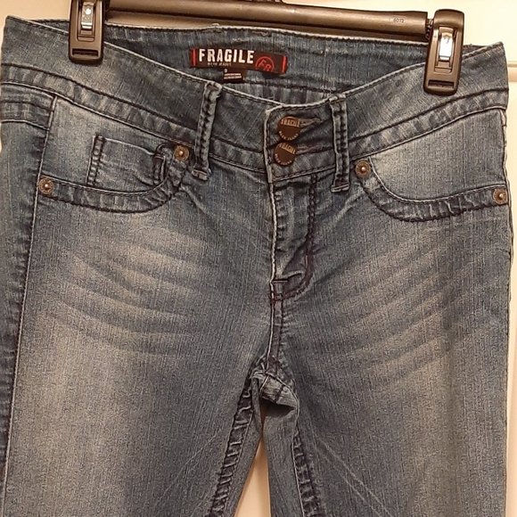 Jeans-FRAGILE, Junior Sz9 Stretch Straight Leg Jean, Soft, comfortable Jean, EUC - Picture 1 of 6